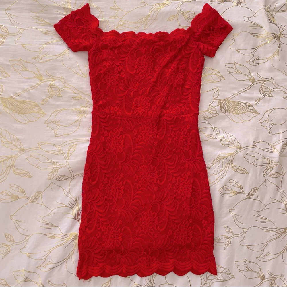 **NWT** bebe Lace Dress